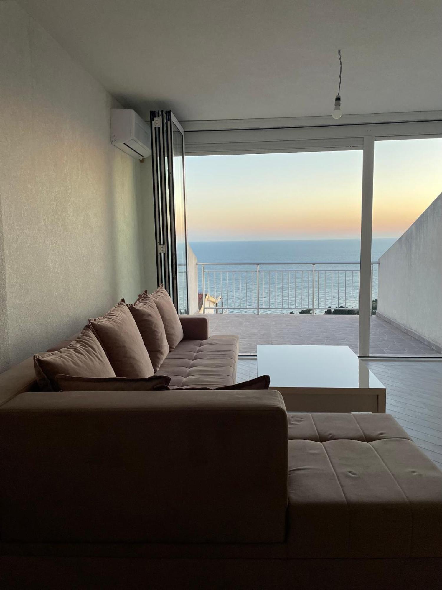 Sea House E&f
